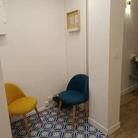 Apartment Aux Portes De Paris, Metro 12 *